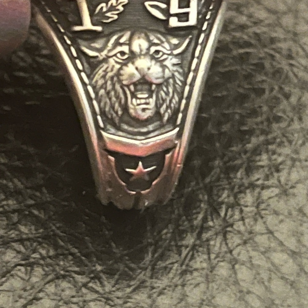 WILDCATS CLASS RING WEST BRIDGEWATER BASKETBALL 🏀 - Picture 2 of 8